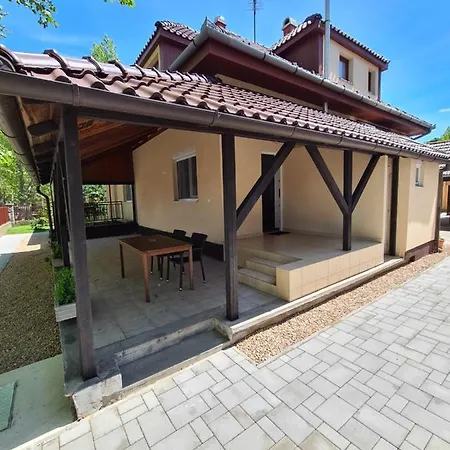 Tancsics Vendeghaz Guest house Siofok