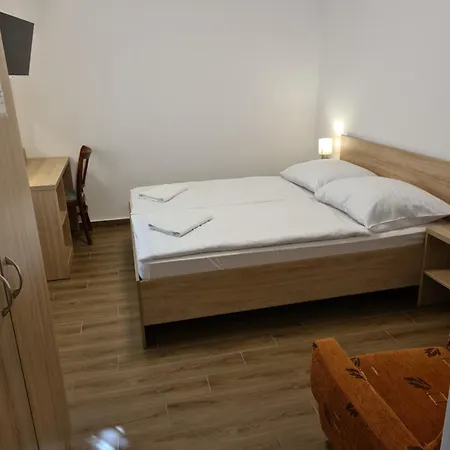 Tancsics Vendeghaz Pensjonat 4*
