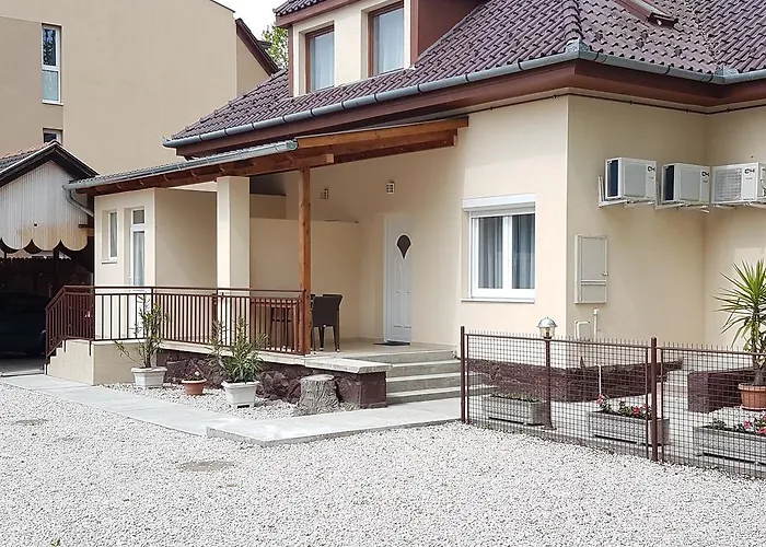 Pensjonat Tancsics Vendeghaz 3*